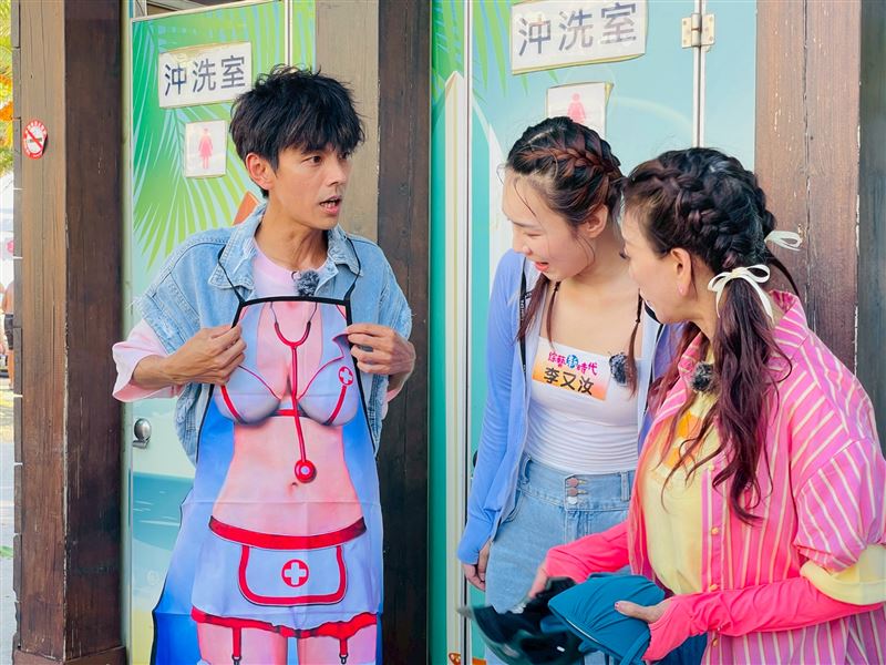 阿翔換上比基尼裝。（圖／民視提供）