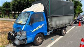 苗栗,閃燈,路口,車禍,農田,騎士（圖／翻攝畫面）