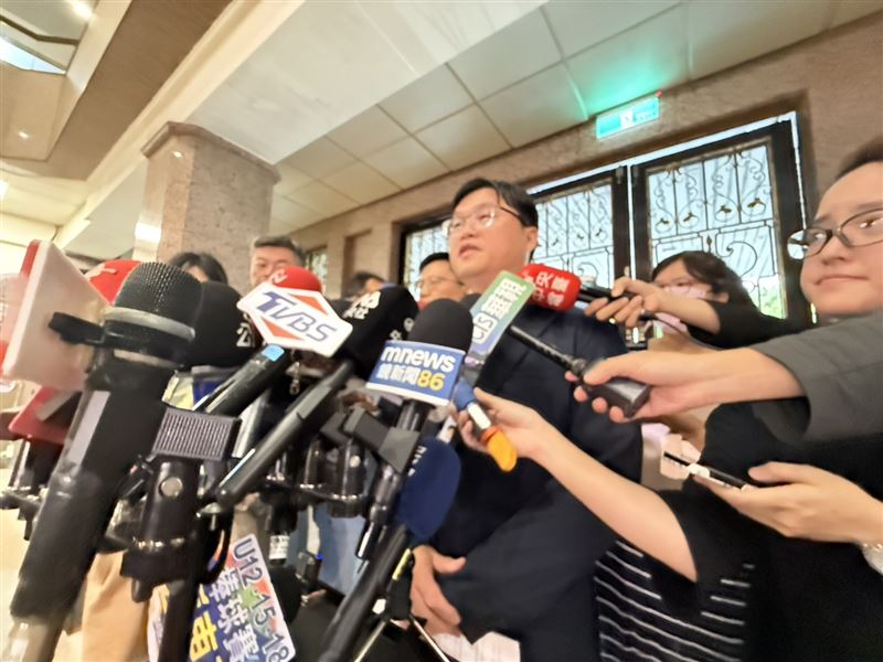 朱俊彰也強調,目前已成立單一窗口,未來若有其他自認為受害的學生或歷屆校友,也可透過該窗口提出證據與申訴,沒有時間限制。(圖/記者李育道攝影)
