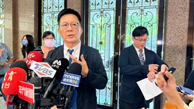 ▲教育部張廖萬堅與朱俊彰次長會後聯訪。（圖／記者李育道攝影）