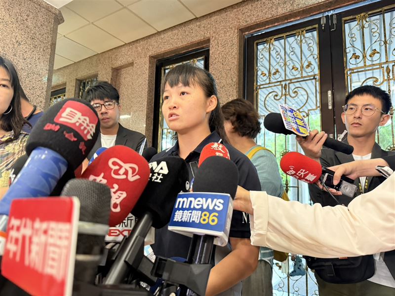 針對涉案教練周台英日前受訪時稱「出於善意」,簡奇陞不評論,希望由老師自行出面發聲。(圖/記者李育道攝影)
