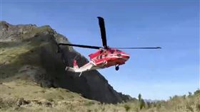 女山友登山慘摔手骨折！黑鷹登場即刻救援