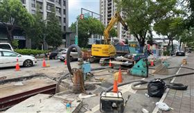 潭子，自來水管，漏水，盧秀燕回應，台中無預警停水29小時(圖／翻攝畫面)