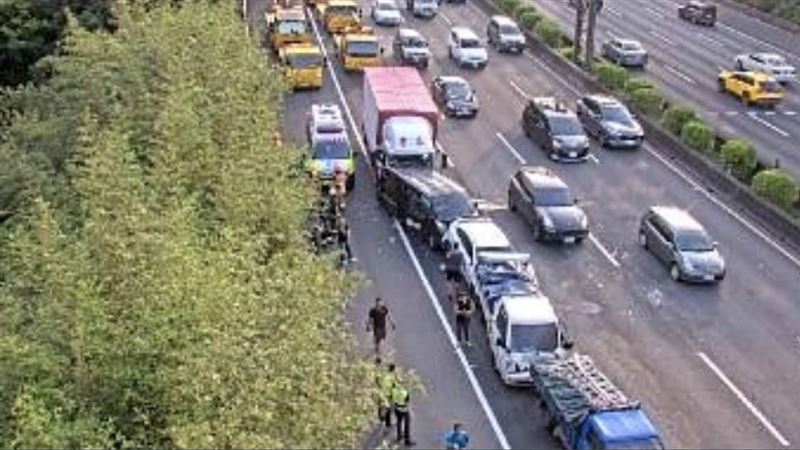 新／國3土城段7車追撞　4人傷回堵6公里