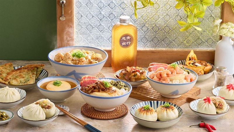 加入忠青商行官方LINE 會員可享單小蝦醬飯、小滷肉飯10元優惠。(圖/業者提供)