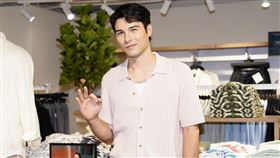 鳳小岳出席A&F專賣店剪綵活動，一身休閒打扮現身，並透露最近的規劃。（圖／記者趙于瑩攝影）