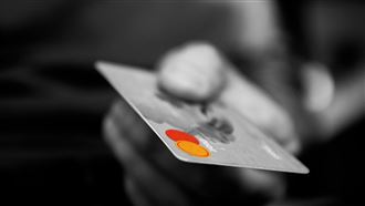 無期徒刑殺人犯要銀行補發信用卡　結果曝