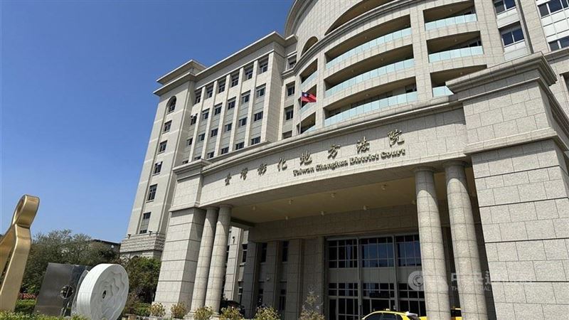 因失業又需獨力扶養女兒,陷入經濟困境,法律系畢業單親爸遭網路貸款詐騙還成共犯。(示意圖/資料照)