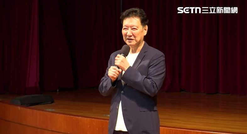 趙少康宣布不去東非看動物大遷徙。（圖／翻攝畫面）