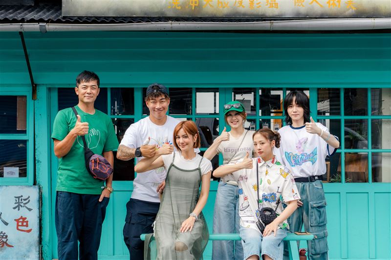 節目重返花蓮太魯閣，左起姚元浩、郭泓志、莎莎、白安、吳映潔、持修。（圖／好看娛樂提供）