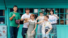 節目重返花蓮太魯閣，左起姚元浩、郭泓志、莎莎、白安、吳映潔、持修。（圖：好看娛樂）