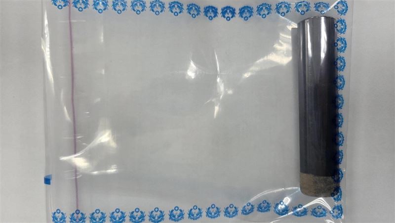 警方查獲電子菸主機，含有喪屍菸彈。（圖／翻攝畫面）