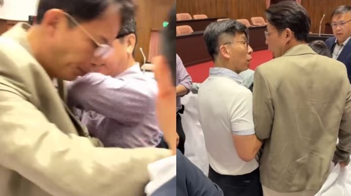 黃國昌先是一把推開李坤城（圖左），之後還狂吼鍾佳濱。（組合圖／翻攝自周軒臉書）