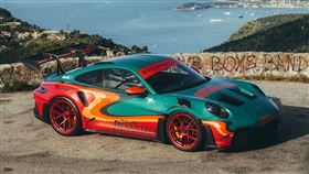 ▲保時捷Dua Lipa Rennstall GT3 RS特製車。（翻攝RM Sotheby’s網站）
