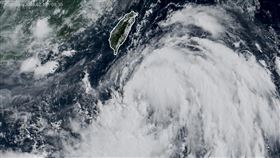 薇帕不會直撲台灣！氣象粉專曝「壞消息」 4地區週末炸雨彈。台灣颱風論壇｜天氣特急」Threads。typhoon_mi