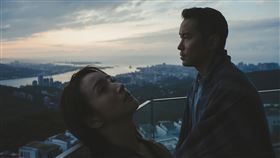 《深度安靜》張孝全、林依晨。（圖／風起娛樂提供）