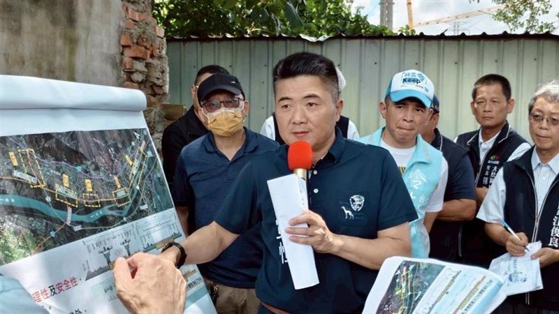 罷免案審查通過,顏寬恒質疑執政黨浪費民脂民膏,強調將全力以赴。(圖/翻攝自顏寬恒臉書)