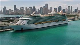 郵輪夢幻假期變噩夢！皇家加勒比郵輪爆群聚「超過140人腸胃不適」 疑諾羅病毒肆虐（圖／翻攝自X）