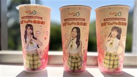 整個5月購買CoCo手搖飲(L)都可見到青春洋溢的啦啦隊聯名杯。（圖／品牌業者提供）
