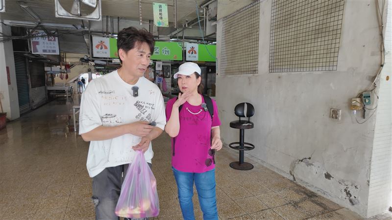 羅時豐YT頻道人氣單元《趣你家蹭飯》最新一集邀請到好友張秀卿擔任來賓。（圖／大牛比較攬提供）