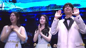 ▲《苦盡柑來遇見你》演員在台下為崔百浩歡呼。（圖／翻攝自KBS Entertain）
