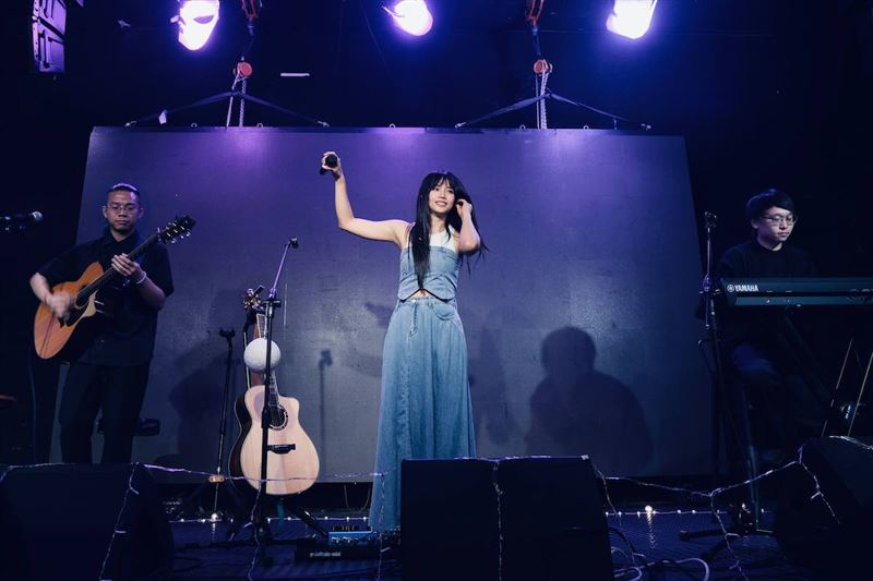 吳汶芳去報考工地執照，目前已通過甲種檢定。（圖／理響音樂提供）