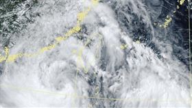 薇帕準備變強颱！即起風雨最劇烈　未來4天「2地區」炸雨彈