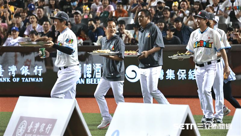 中職36年明星賽「全壘打大賽」,味全龍內野手林智勝首輪敲出5轟。(圖/記者劉彥池攝影)