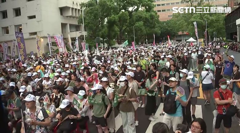 新／護國晚會「還沒開始就爆場」畫面曝