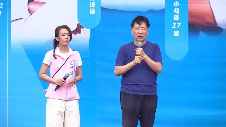 趙少康口誤表示「黃國昌民眾黨主席現在還關起來,關快一年了」。(圖/翻攝畫面)