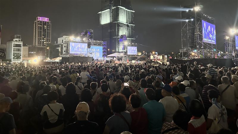 台中反罷造勢暴雨攪局！現場突破2.4萬人