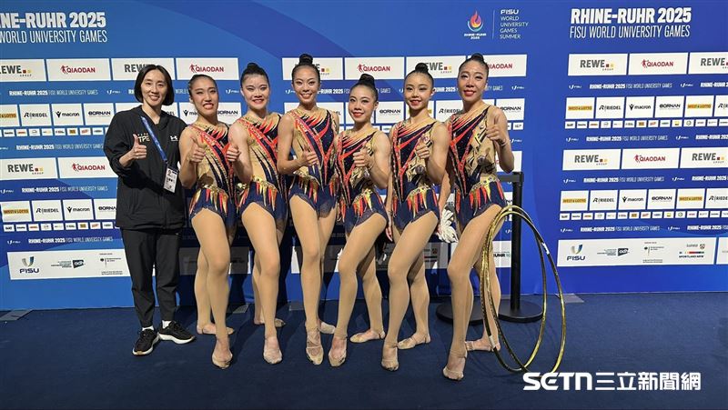 台灣韻律體操陳詠綺、呂珮綺、朱婕綺、潘玉觀、莊詒安攜手在3球2環奪下銅牌。（圖／記者蔡厚瑄攝影）