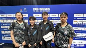 ▲台灣桌球女團左起蔡昀恩、黃愉偼、簡彤娟與鄭樸璿拿下銅牌。（圖／記者蔡厚瑄攝影）