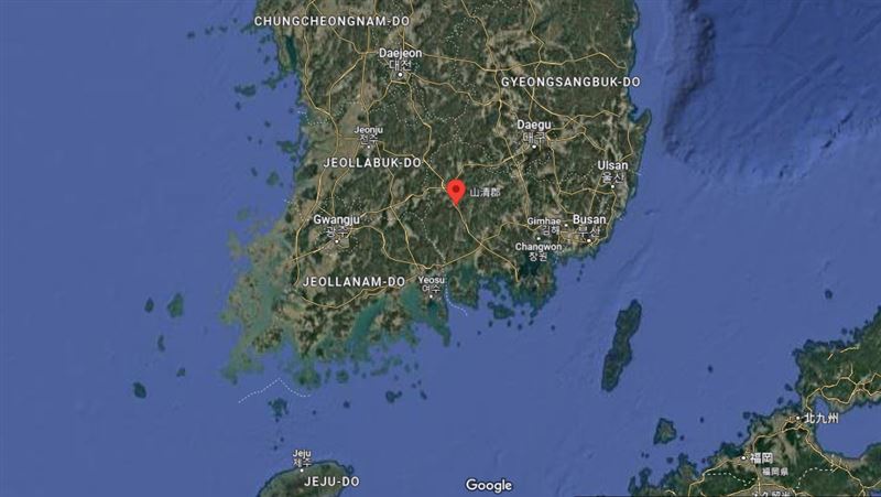 南韓各地降下極端暴雨，慶尚南道山清郡（紅標處）19日爆發土石流，已造成6死7失蹤。（圖／翻攝自Google Map）
