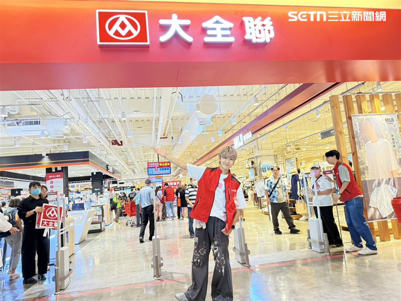 藝人鼓鼓出席大潤發感恩回饋記者會。（圖／記者李育道攝影）