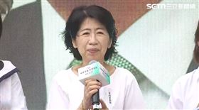 ▲陳佩琪在民眾黨舉行「民主起義！反罷要贏 台灣要贏」集會台上表示會請律師去幫我先生申請他的公民投票權。（圖／民眾黨提供）