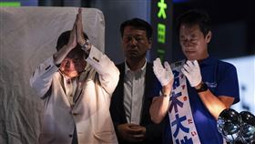 ▲日本執政聯盟可能會失去參議院多數席次，削弱首相石破茂的執政領導地位。圖為石破茂為東京參議員候選人站台（圖／美聯社／達志影像）