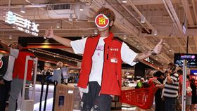 鼓鼓今現身量販品牌顧客感恩茶會（圖／記者鄭孟晃攝影）