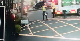 機械車位奪命！父子摔落坑洞1歲兒頭破亡(圖/翻攝畫面)