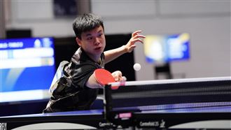 對中國扛重要兩點　桌球金牌一下機卻急診