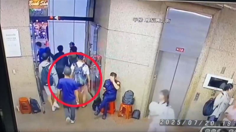 拿整袋蛋丟民進黨招牌…主嫌身分、動機曝