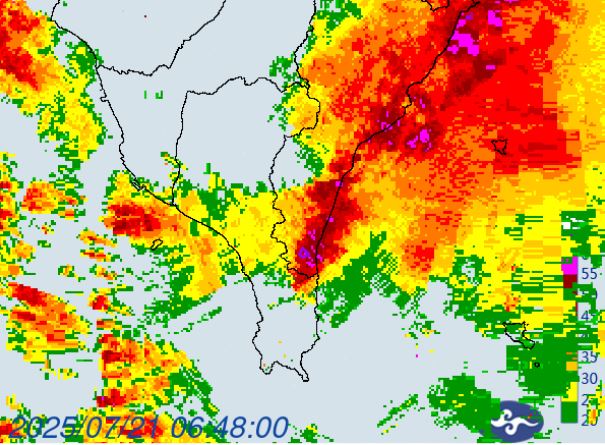 氣象署針對台東縣發布大雷雨即時訊息。（圖／翻攝自氣象署）