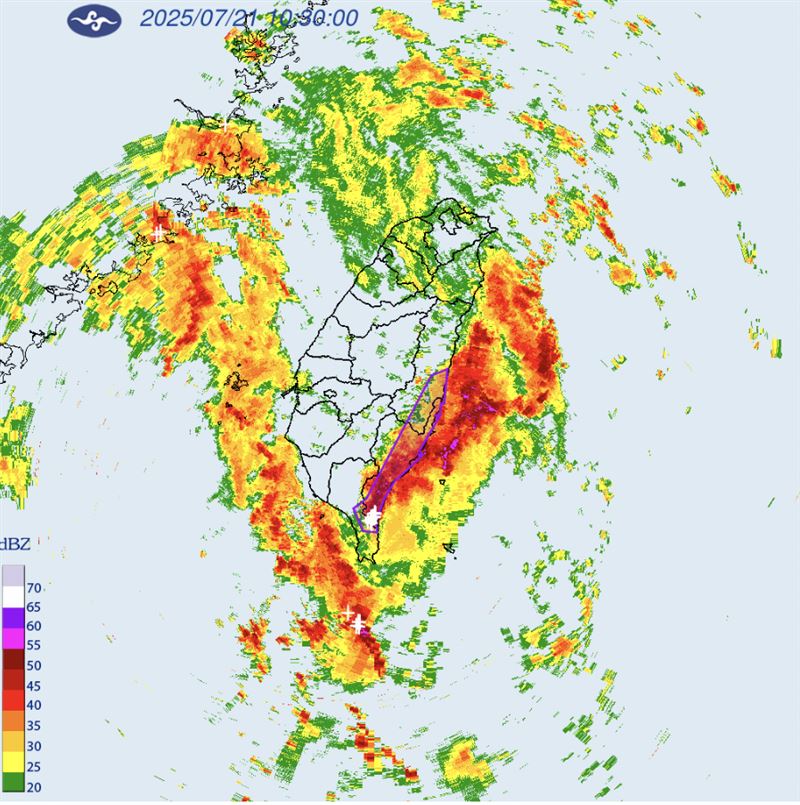 台東縣、花蓮縣、屏東縣防大雷雨。(圖/氣象署)
