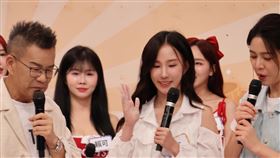 Nia(左三)爆料上節目錄影時，被規定不能當句點王，不然會被罰錢。（圖/想想時間提供）