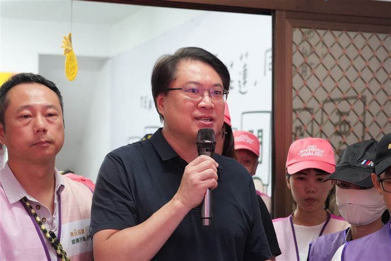 大罷免投票倒數5天,林右昌赴花蓮聲援罷免傅崐萁。(圖/民進黨提供)