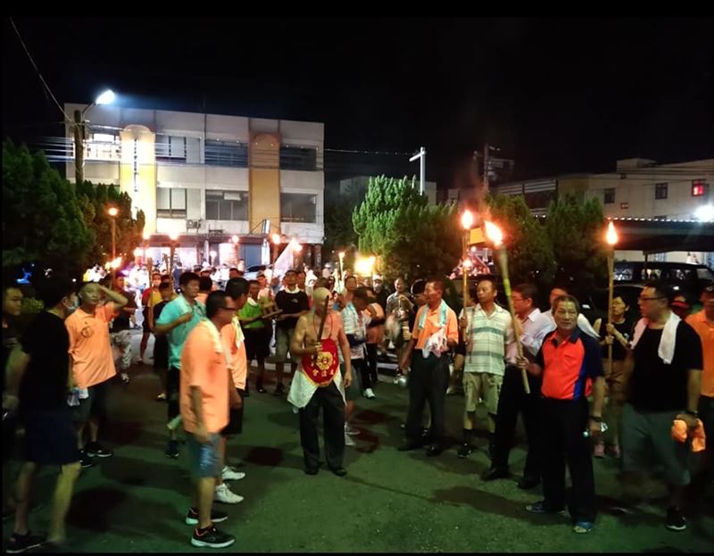 夜巡活動盛況。（圖／翻攝自嘉義過溝庄李家福德正神臉書專頁）