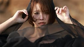 目前葵司IG僅保留最後寫真相關內容，估計推出後沒多久應該會全數刪除。（圖／翻攝自IG）