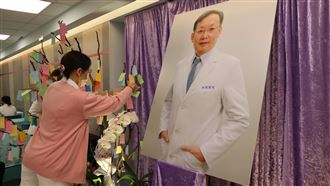 乳癌權威周佳正命喪輪下　桃醫開放悼念