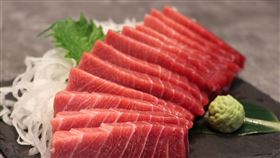 黑鮪魚腹肉生魚片盤與黑鮪魚綜合生魚片丼。（圖／飯店旅宿業者提供）