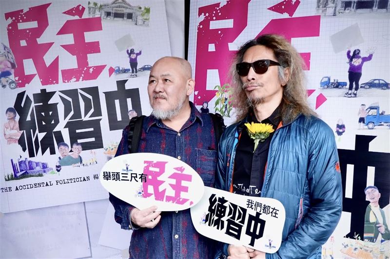 台灣名導林正盛(左)發文談726罷免。(圖/翻攝自林正盛臉書)